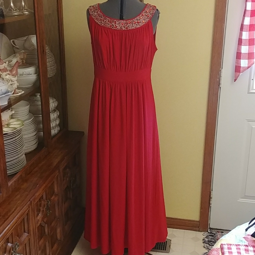 Blooming Stone red stretch knit evening gown
